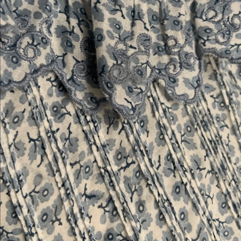 Doen Helena dress in bluebell hillside bloom - Picture 6 of 12